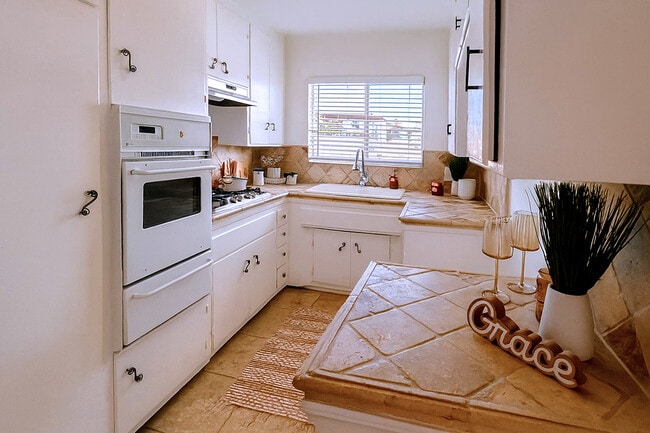 Photo - 216 S Gale Dr