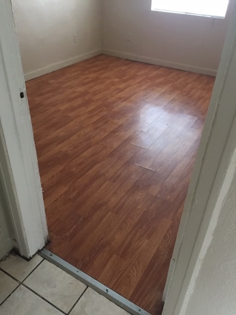 Photo - 947 W 80th St Unit 4