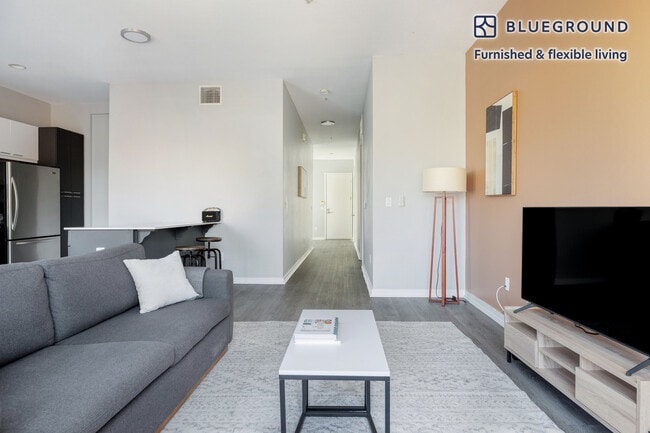 Photo - 4055 Redwood Ave Unit FL4-ID1074