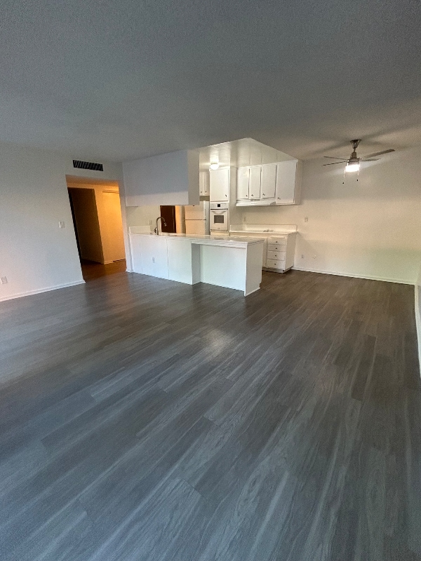 Photo - 10200 De Soto Ave Unit 109