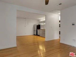 Photo - 906 Venezia Ave Unit B