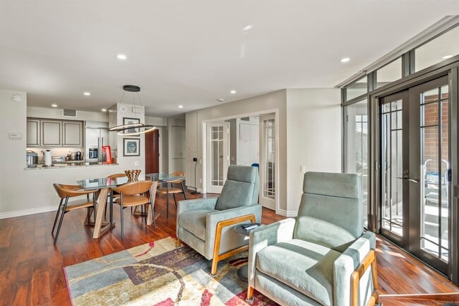 Photo - 500 W Harbor Dr Unit 1020