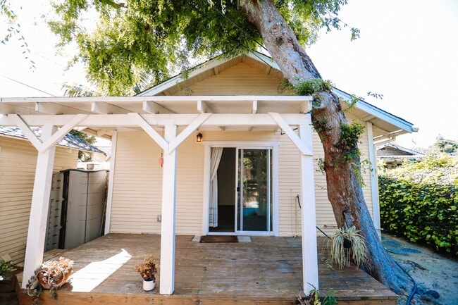 Building Photo - 31462 La Matanza St