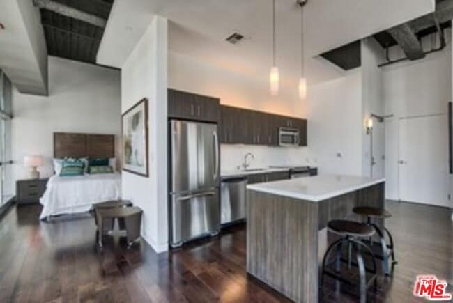 Photo - 1480 Vine St Unit 1104