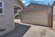 Photo - 1833 Lees Ave