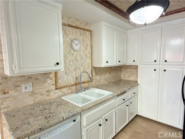Photo - 2072 S West St