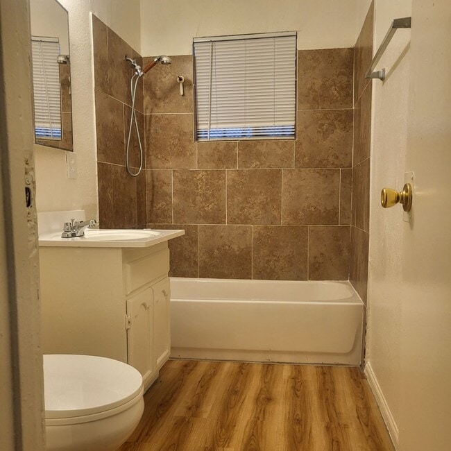 Photo - 2315 W Compton Blvd Unit B - 2315 W. Compton Blvd