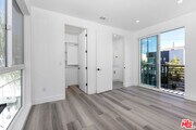 Photo - 1255 N Gower St