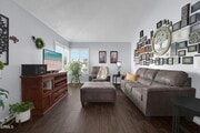 Photo - 885 Oakland Hills Dr