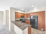 Photo - Spacious 2B/3BA + Den Townhouse in City He...