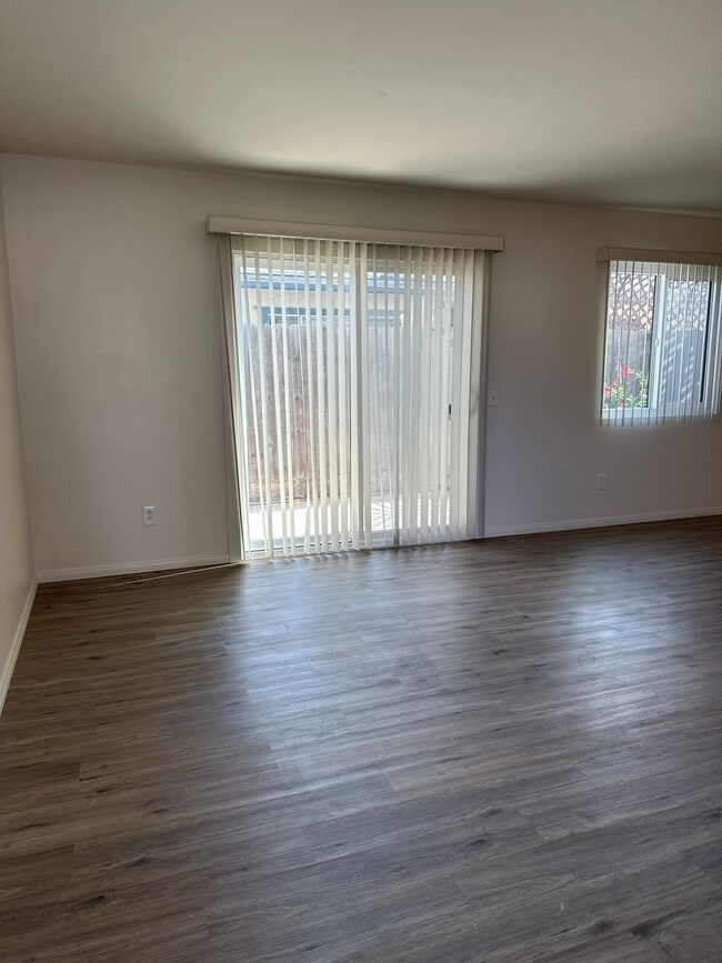 Photo - 408-14 Delaware St Unit 410 Delaware Street