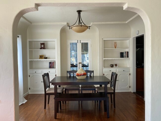 Photo - 1841 Marney Ave