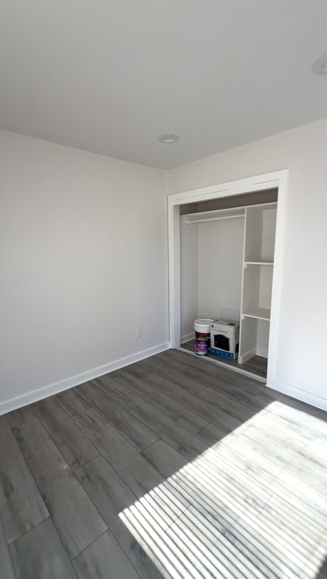 Photo - 1341 E 59th Pl