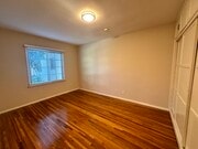 Photo - Dickens Court Apartments