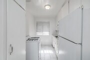 1BR, 1BA - 900SF - Kitchen - Blackburn Apartments