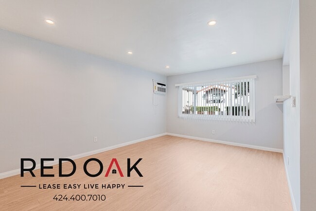 Photo - 825 Westbourne Dr Unit 5
