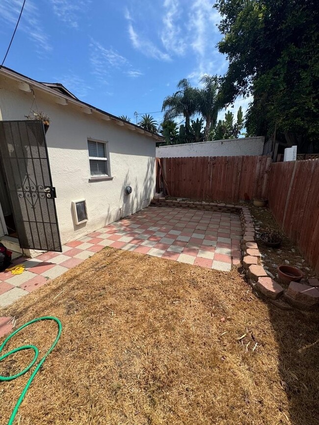 Photo - 825 Obispo Ave Unit Studio