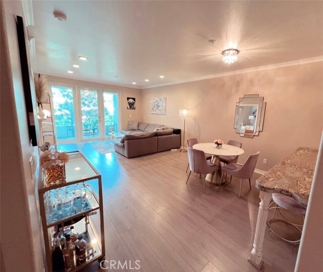 Photo - 2233 Martin Unit 207