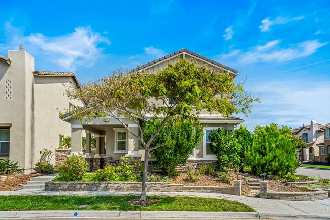 Building Photo - 1225 Los Olivos Street Rental