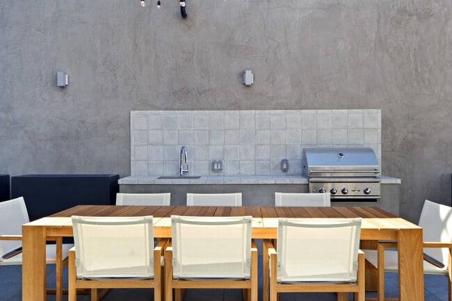 Rooftop Lounge - 3838 by CLG