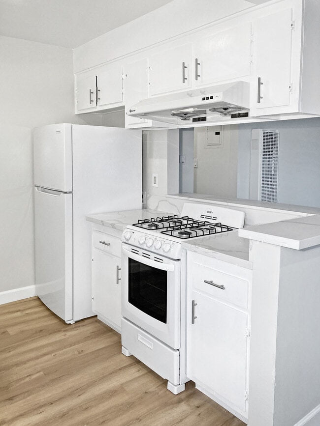 Photo - 417 N Stoneman Ave Unit E