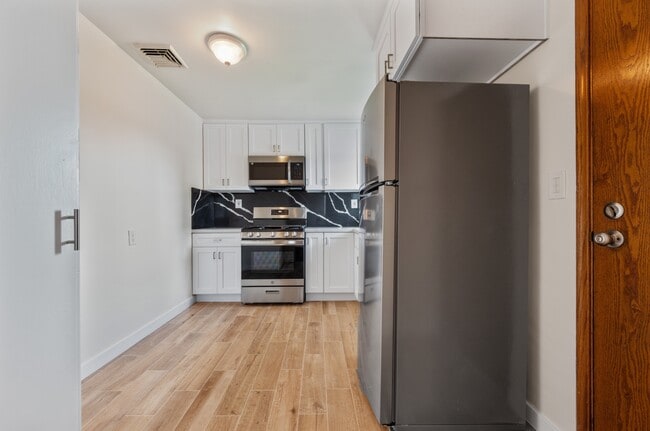 Photo - 8612 S 12th Ave
