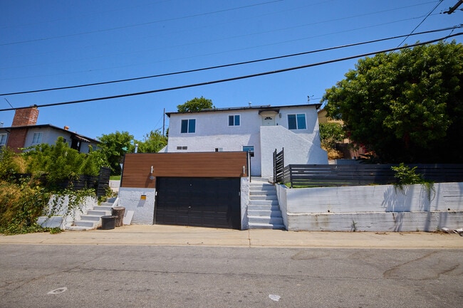 Photo - 1416 Helen Dr House