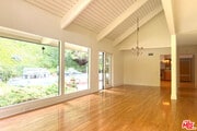 Photo - 2325 Banyan Dr House