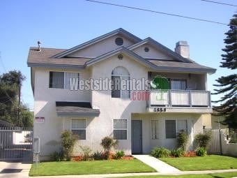 Front Exterior - 1659 W 208th St Unit 2