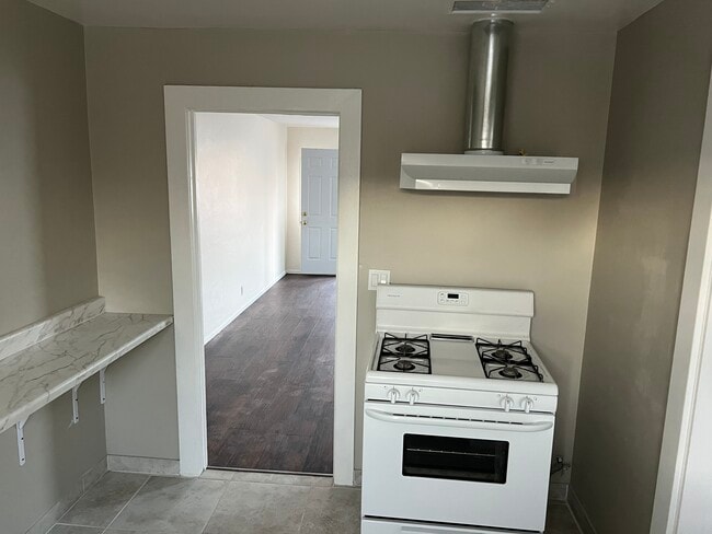 Photo - 315 W Sun Ave