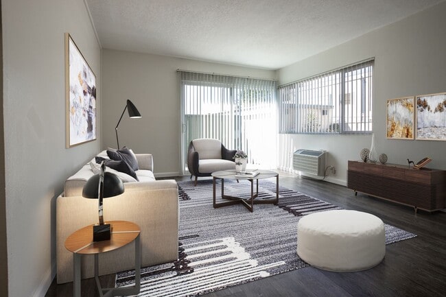 Photo - La Palma Woods Apartments