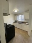 Photo - 331 E 5th St