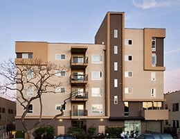 Photo - 816 S Carondelet St Apartment
