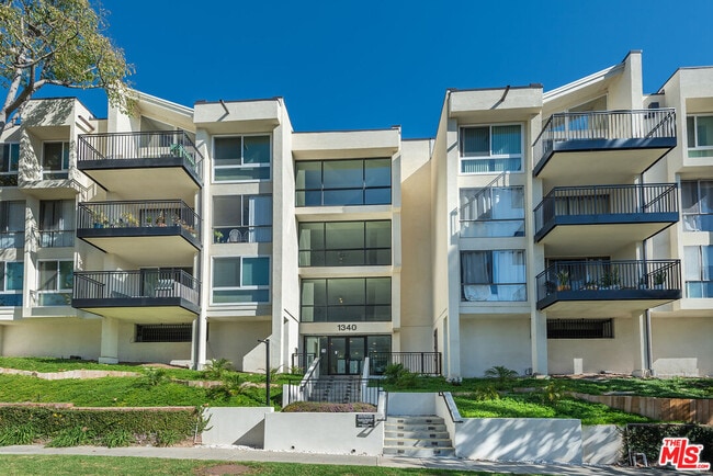 Photo - 1340 S Beverly Glen Blvd Unit 313