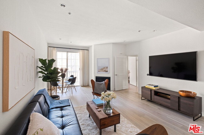 Photo - 585 N Rossmore Ave Condo Unit 506