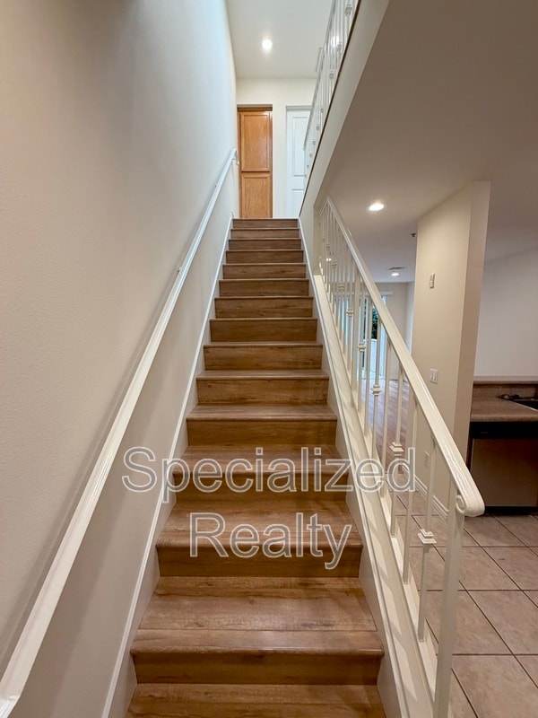 Photo - 5716 Whitsett Ave