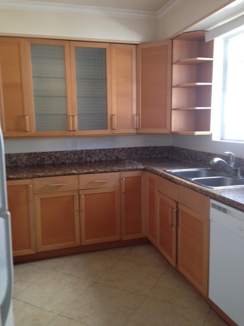 Photo - 335 N Oakhurst Dr Unit 8