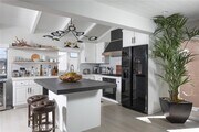 Photo - 2520 Seaview Ave
