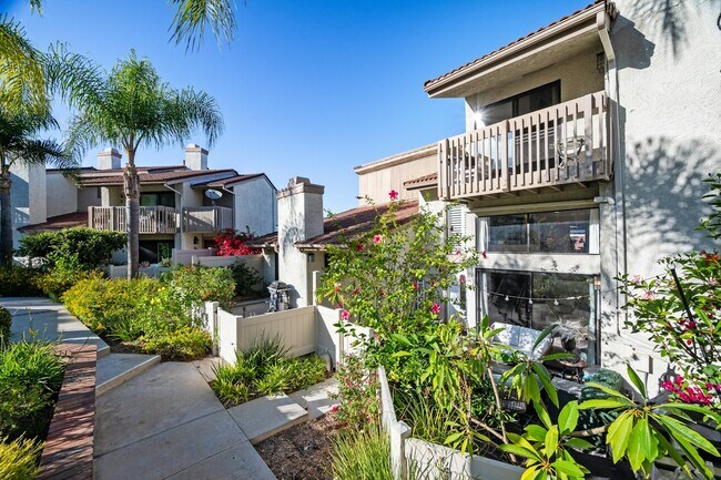 Photo - 1825 Caddington Dr