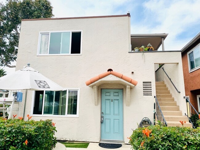 Building Photo - LOCATED IN THE HEART OF MISSION BEACH RIGH... Unit 802 Jamaica Court