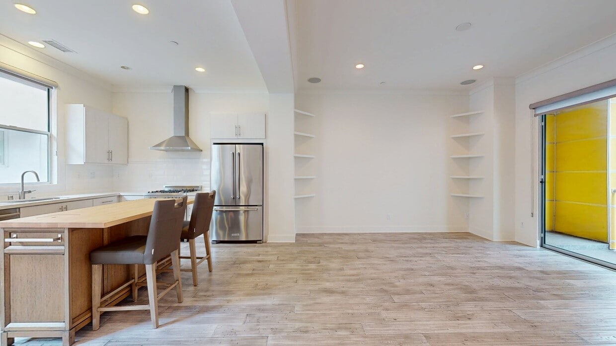 3D Tour - 2205 Selig Dr