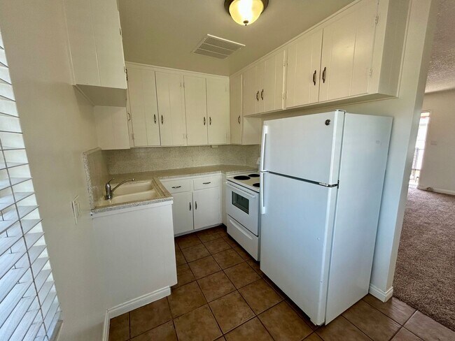 Photo - 4444 Menlo Ave Unit 4444 #4