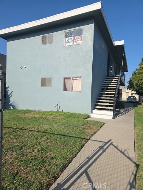 Photo - 1451 E 21st St