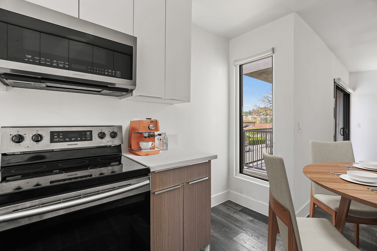 Floor Plan - 1BD x 1BA