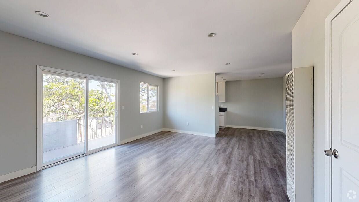3D Tour - 4603 E 118th St.