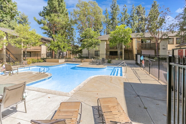 Building Photo - 10240 Black Mountain Rd Unit 109