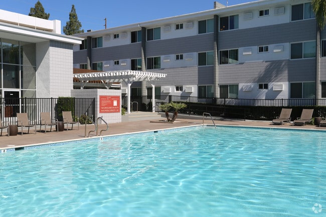 The Rose Apartments - The Rose Apartments