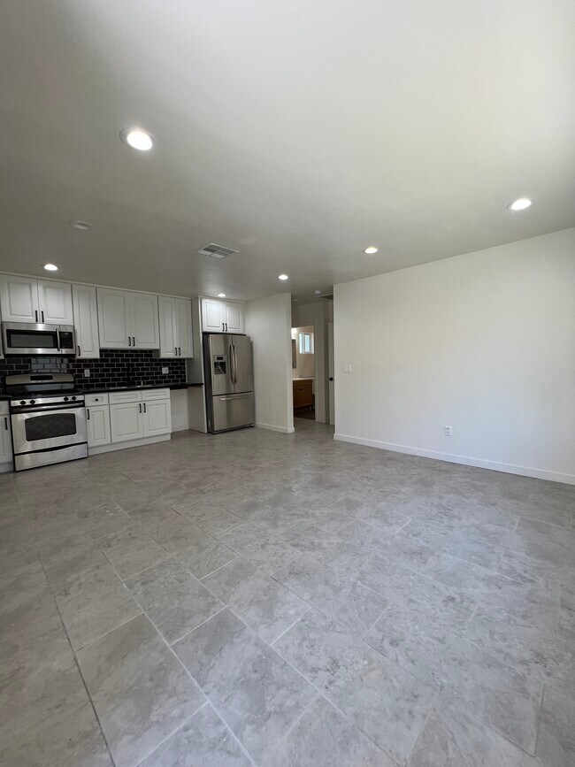 Photo - 12921 Norris Ave