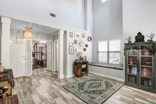 Photo - Available now! Unique opportunity to rent ...