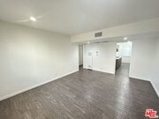 Photo - 10231 Darby Ave